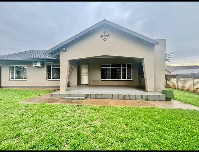 3 BEDROOM HOUSE FOR SALE IN VANDERBIJLPARK SW 5